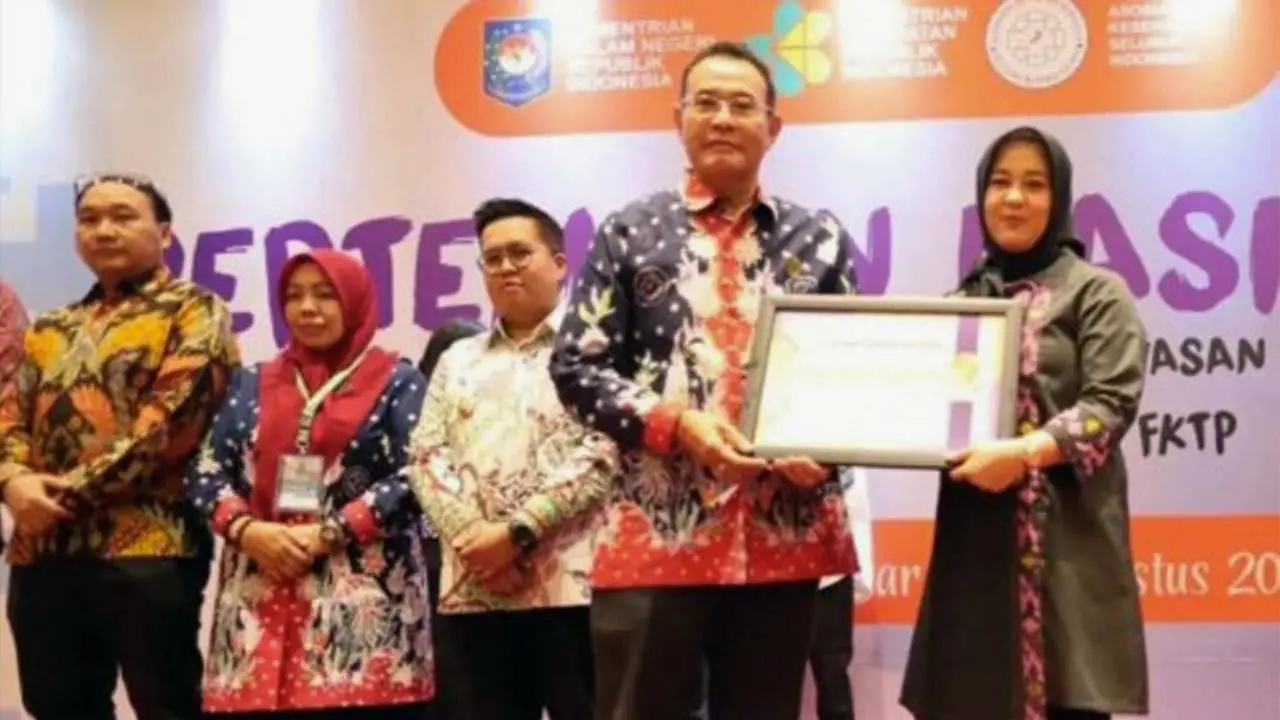 Kota Makassar Raih Penghargaan dari Asosiasi Dinas Kesehatan Indonesia