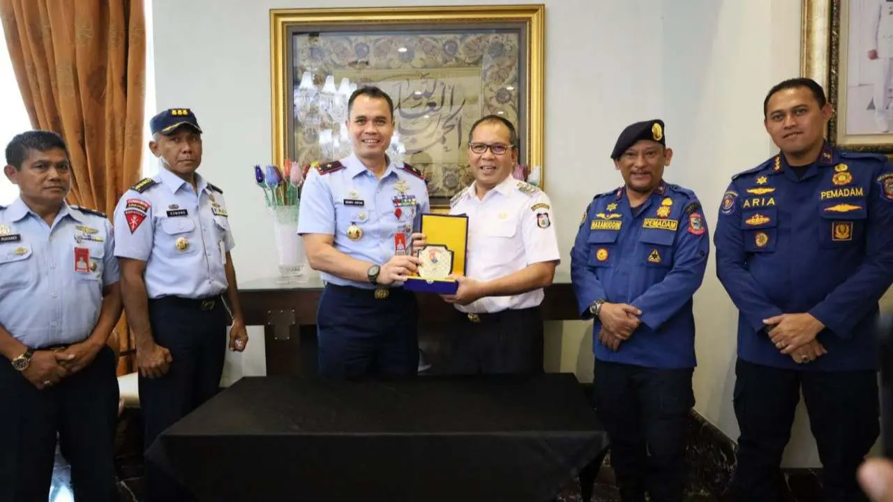 Lanud Sultan Hasanuddin & Pemkot Makassar Taken MOU Soal Penanganan Kebakaran