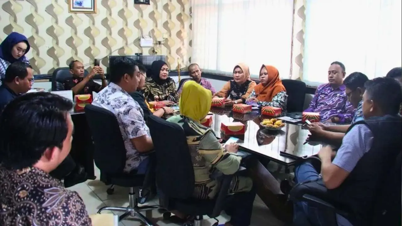 Camat Ujung Tanah Gelar Rakor Pengendalian Inflasi 2 Camat Ujung Tanah Gelar Rakor Pengendalian Inflasi