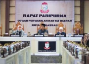 Wawali Sampaikan Poin Ranperda KLA pada Rapat Paripurna DPRD Makassar