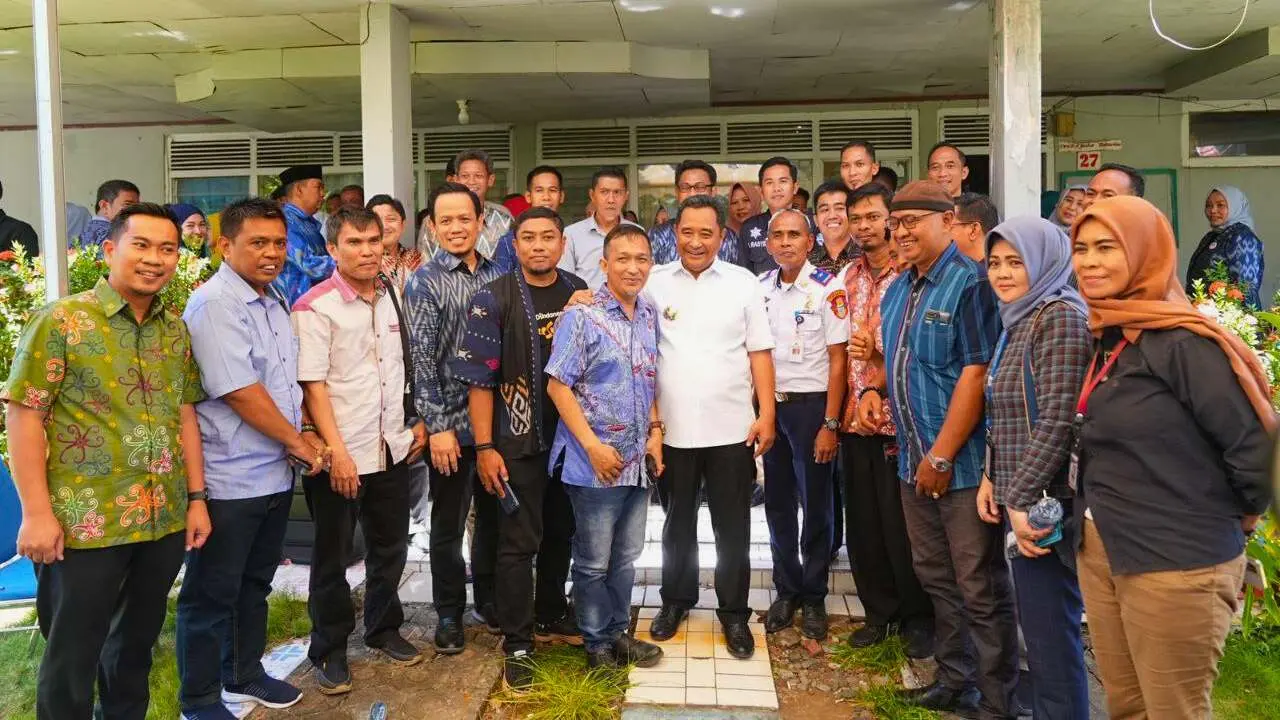 Sukses Berkarier di Kemendagri, Pj Gubernur Bahtiar Ternyata Awali Karier Sebagai Staf Kecamatan di Kabupaten Wajo