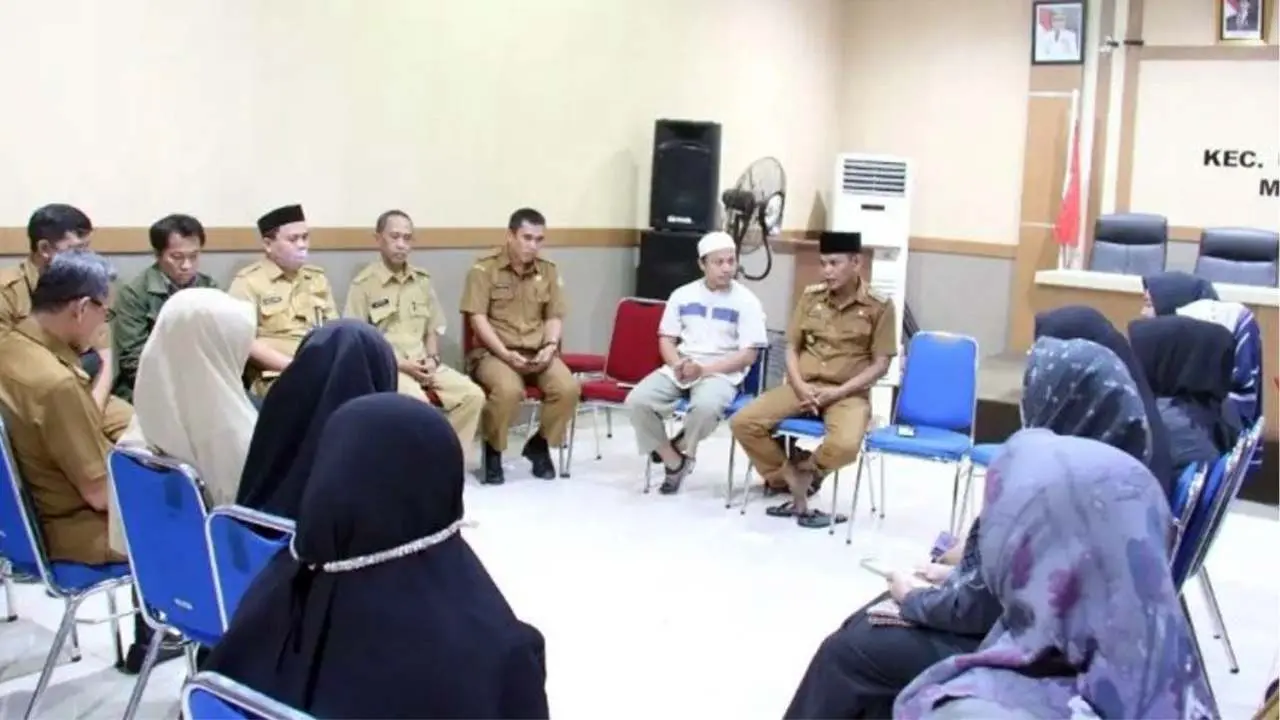 Camat Ujung Tanah Ikuti Program Pemkot Mangaji