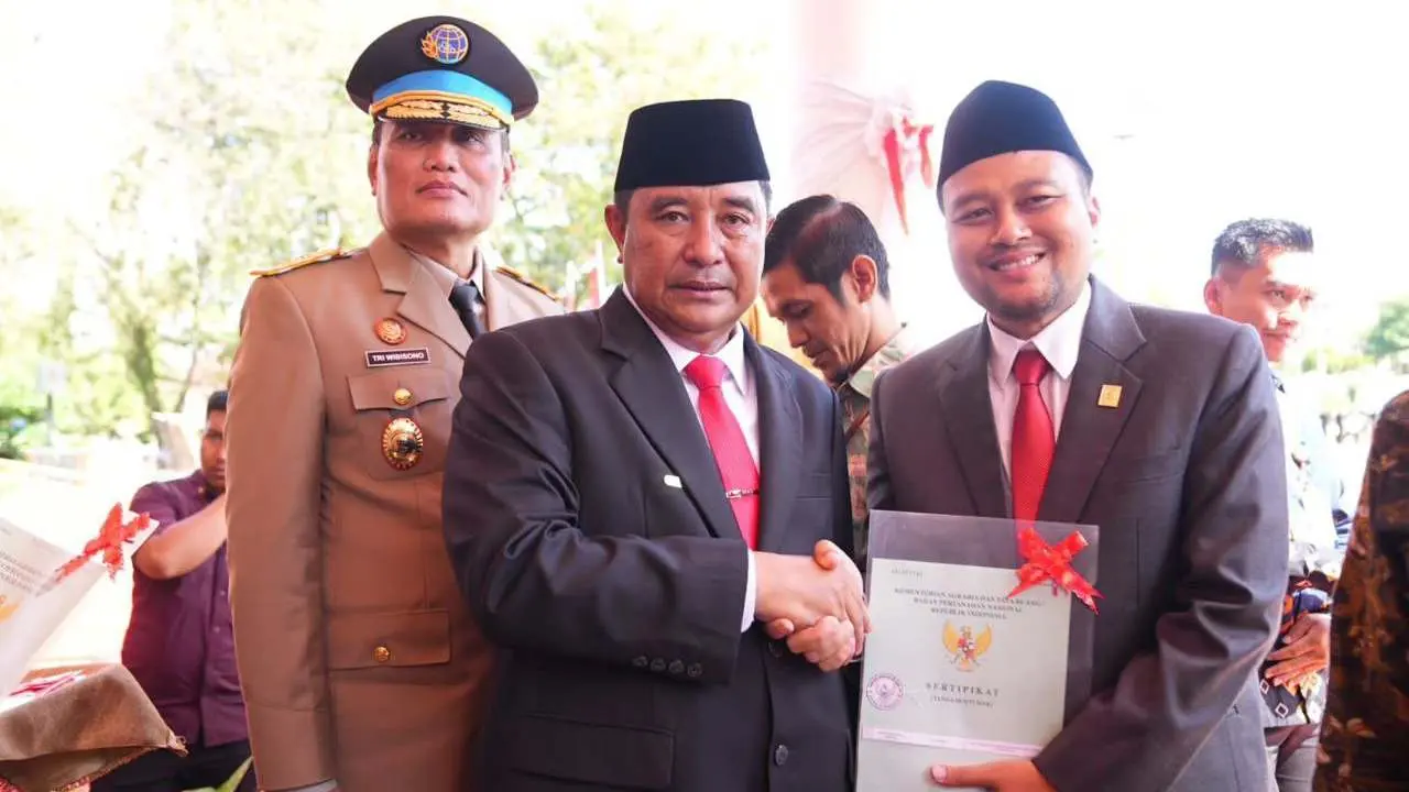 Hadiri Peringatan Hantaru, Kepala BPN Sulsel Apresiasi Kepedulian Pj Gubernur Bahtiar 2 Hadiri Peringatan Hantaru, Kepala BPN Sulsel Apresiasi Kepedulian Pj Gubernur Bahtiar