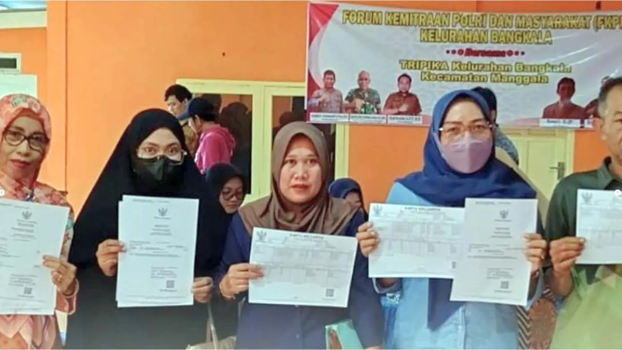 Dukcapil Layani Penerbitan Langsung Akta Lahir dan Akta Kematian di Kelurahan Bangkala