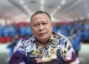 Kepala BKPSDMD Kota Makassar Serahkan SK Pengangkatan 28 Orang PPPK