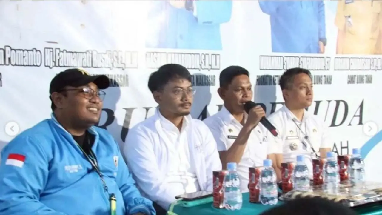 Camat dan Sekcam Ujung Tanah Dampingi Ketua FKKM dalam Diskusi Pemuda Pesisir