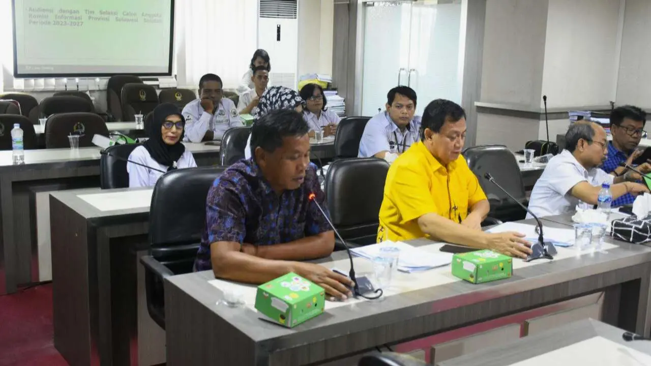Komisi A DPRD Sulsel & Timsel Sepakat Komisioner KI Sulsel Terpilih Harus Profesional 2 Komisi A DPRD Sulsel & Timsel Sepakat Komisioner KI Sulsel Terpilih Harus Profesional