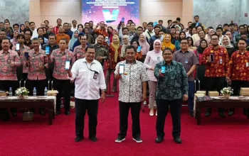 Penjabat Gubernur Bahtiar Sosialisasikan Penggunaan KTP Digital pada Pemilu 2024 9 Penjabat Gubernur Bahtiar Sosialisasikan Penggunaan KTP Digital pada Pemilu 2024