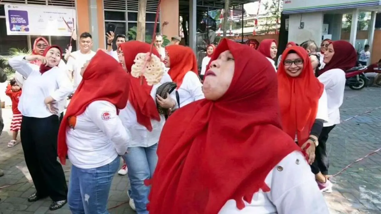 Amanda Buka Rangkaian Perlombaan HUT RI ke 78 Tahun Kecamatan Ujung Tanah