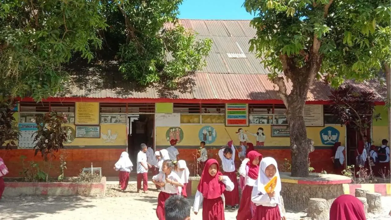 Demi Lancarnya Proses Belajar Mengajar, SDN 10 Bangkala Barat Butuh Bantuan Pembangunan Pagar & Rehab Sekolah