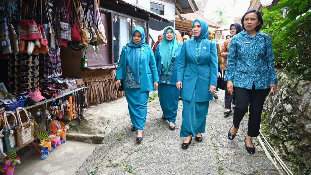 Angka Perkawinan Anak Tinggi di Torut, Sofha Marwah Minta Pengurus PKK Gencarkan Sosialisasi