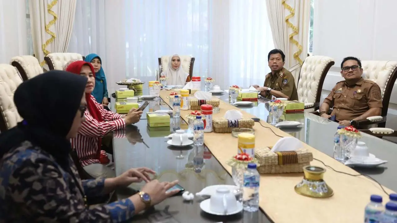 Percepat Capaian Imunisasi, Sofha Marwah Gerakkan Pengurus-Kader PKK Kabupaten Kota se-Sulsel 2 Percepat Capaian Imunisasi, Sofha Marwah Gerakkan Pengurus-Kader PKK Kabupaten Kota se-Sulsel