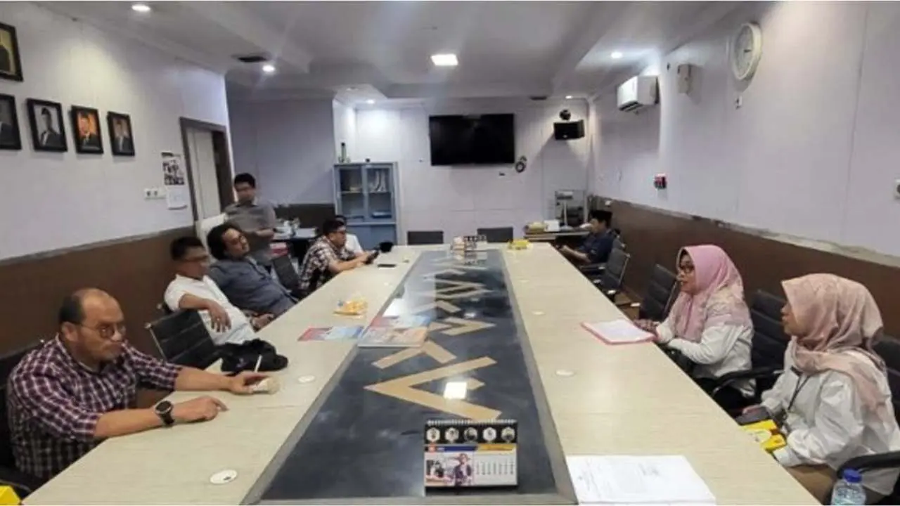 Kadis Pertanahan Kota Makassar Hadiri Rapat Ranperda di DPRD