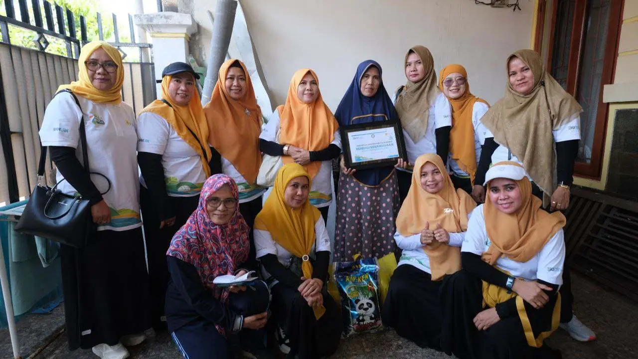 HLN 2023, PIKK PLN Sulselrabar Berbagi 45 Bingkisan ke Panti Asuhan dan Purna