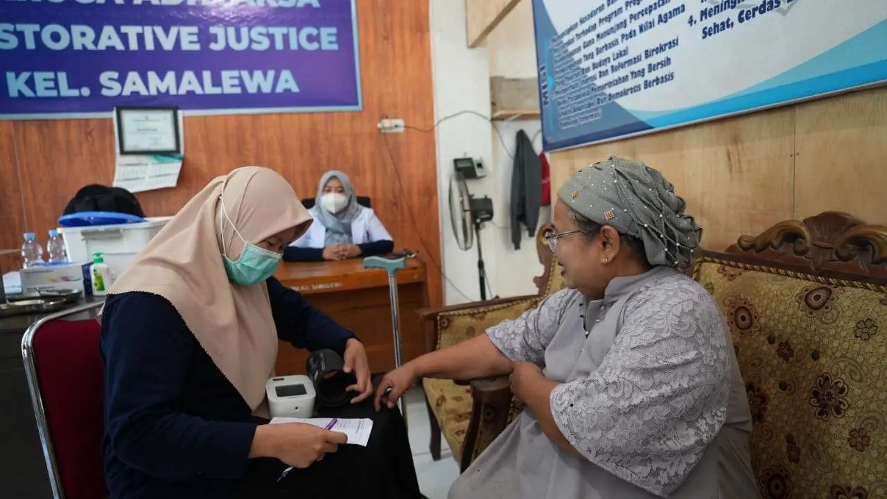 Semarak HUT Ke-55, STMC Kunjungi 11 Desa Lingkar Untuk Pemeriksaan Kesehatan dan Pengobatan Gratis