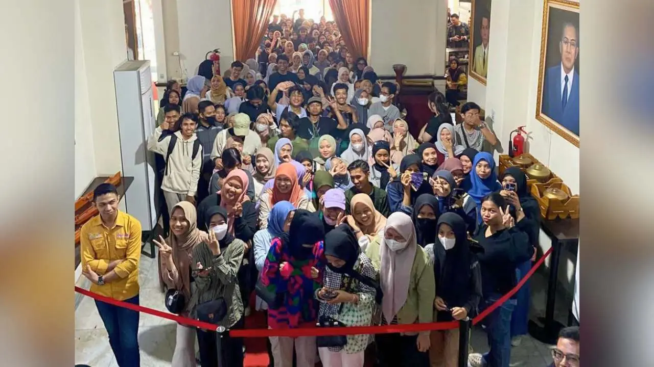 Pengunjung Pameran Walking Through A Songline di Museum Makassar Tembus 70.000 Orang