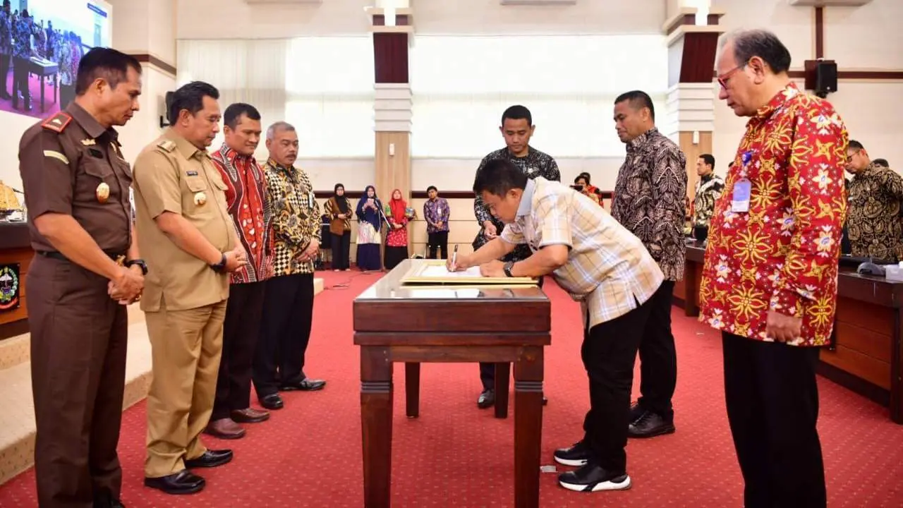 Pj Gubernur Bahtiar: Dana Desa Cegah Migrasi ke Kota