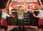 Dua Tarian Binaan Disbud Makassar Tampil Memukau di Festival Takabonerate