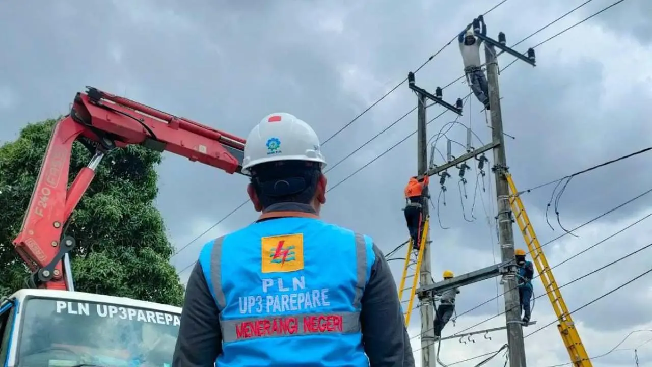 Antisipasi Musim Hujan, PLN Lakukan Langkah Preventif untuk Tingkatkan Keandalan Jaringan