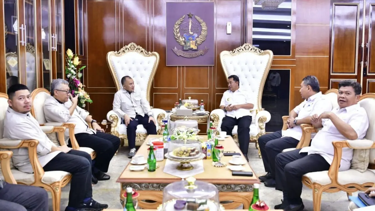 Terima Audiensi Perusahaan Tertua di Sulsel, Pj Gubernur Bahtiar Dorong Penyerapan Tenaga Kerja