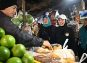 Kunjungi Pasar Malino, Sofha Marwah Borong Cemilan Tradisional Hingga Aneka Sayur dan Buah