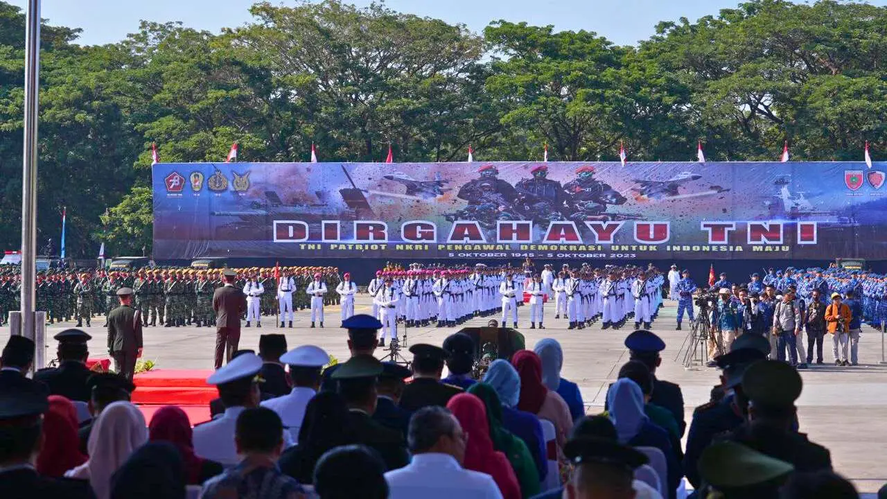 Peringatan HUT Ke-78 TNI: Pj Gubernur Sulsel Akui TNI Hebat dan Kuat