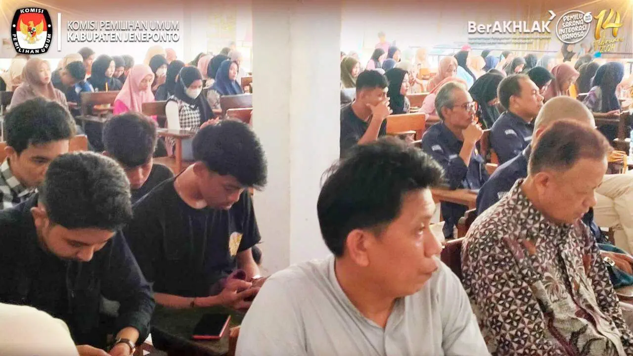 KPU Jeneponto Goes To Campus untuk Sosialisasi Pendidikan Pemilih - Nobar Fim "Kejarlah Janji" di Kampus INTI 3 KPU Jeneponto Goes To Campus untuk Sosialisasi Pendidikan Pemilih - Nobar Fim "Kejarlah Janji" di Kampus INTI