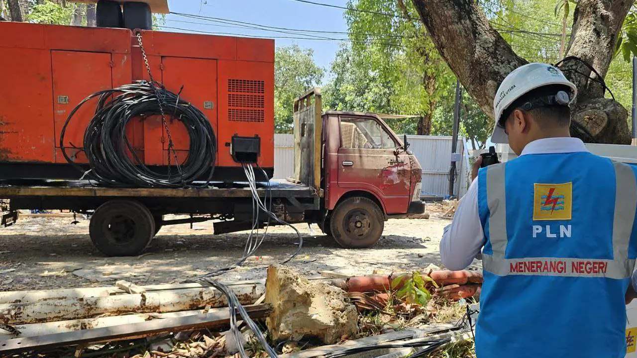 Kunjungan Kerja Wapres RI ke Makassar, PLN Hadirkan Pasokan Listrik Tanpa Kedip 2 Kunjungan Kerja Wapres RI ke Makassar, PLN Hadirkan Pasokan Listrik Tanpa Kedip