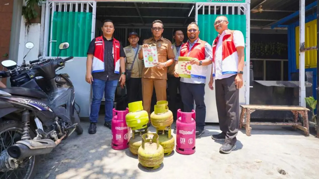 Pastikan Stok LPG 3 Kg Aman, Pemkot Makassar - Pertamina Tinjau Pangkalan dan Sidak ke Usaha Laundry dan Cafe