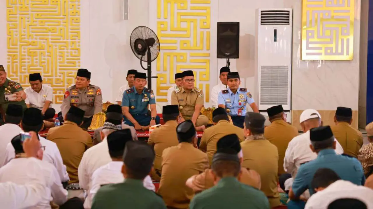 Danny Pomanto, Pj Gubernur, Pangdam XIV Hasanuddin dan Kapolda Ikuti Sulsel Bersalawat