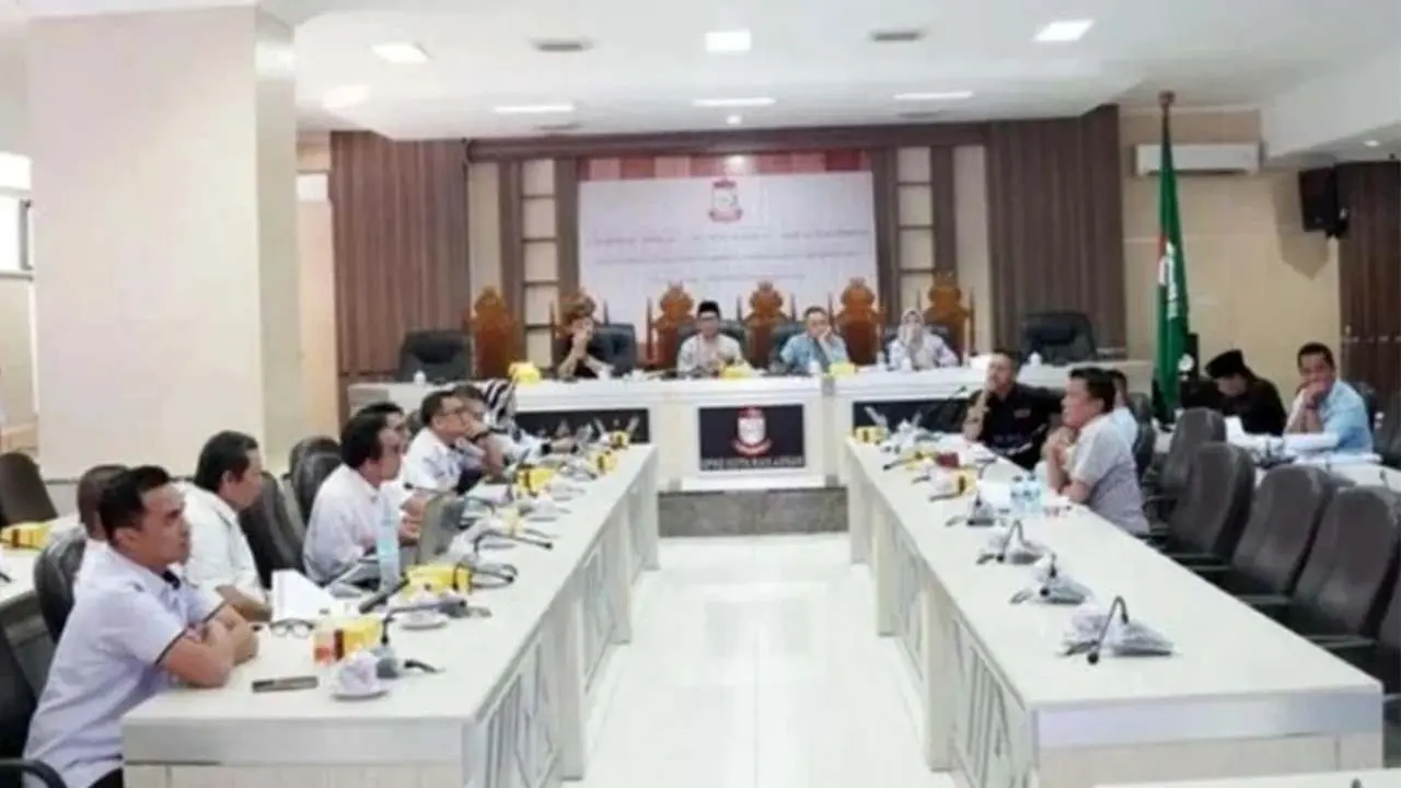 Pansus DPRD Kota Makassar Lanjutkan Pembahasan Ranperda RTRW