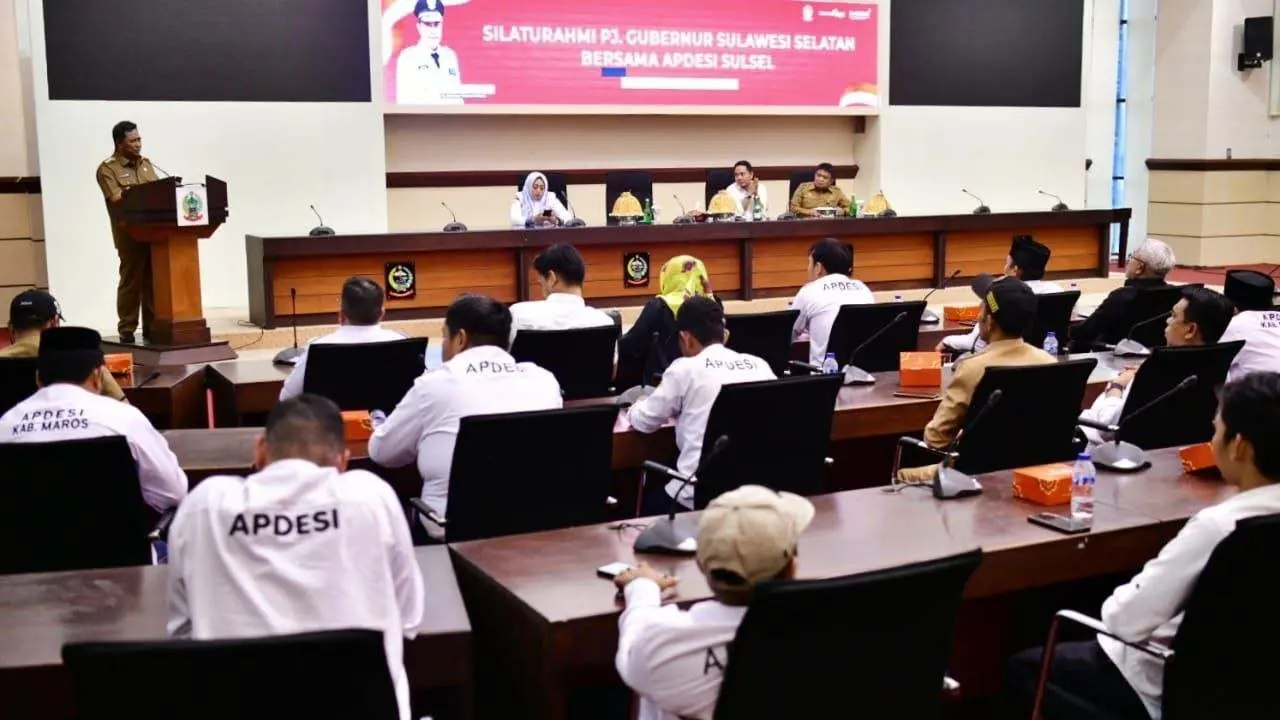 Terima Apdesi, Pj Gubernur Sulsel Kembali Tegaskan Surat Edaran Hanya Bersifat Imbauan 2 Terima Apdesi, Pj Gubernur Sulsel Kembali Tegaskan Surat Edaran Hanya Bersifat Imbauan