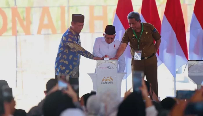 Pj Sekda Dampingi Wapres Ma’ruf Amin Ground Breaking Masjid Hj Andi Nurhadi dan AAS International Hospital
