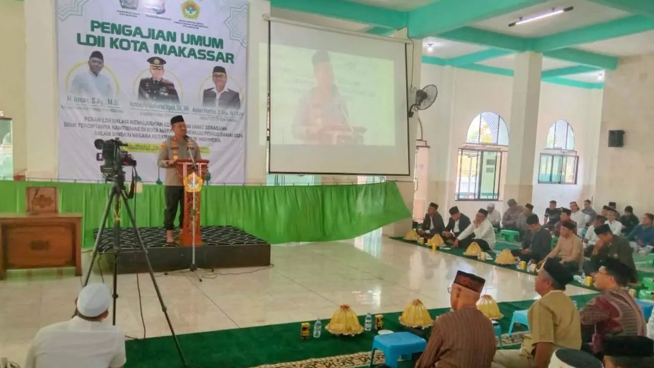 Kapolrestabes Makassar Ceramah Kamtibmas di Pengajian Umum LDII