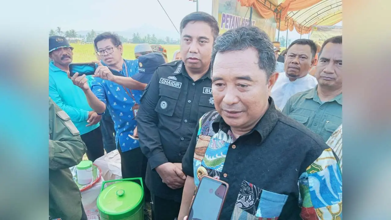 Pj Gubenur Sulsel Berpesan Jangan Melukai Hati Petani