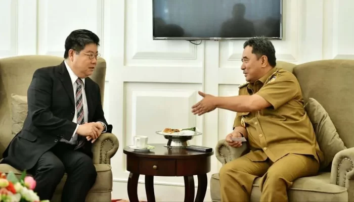 Pj Gubernur Sulsel & Konjen Jepang Bahas Potensi Budidaya Pisang dan Ayam Ketawa