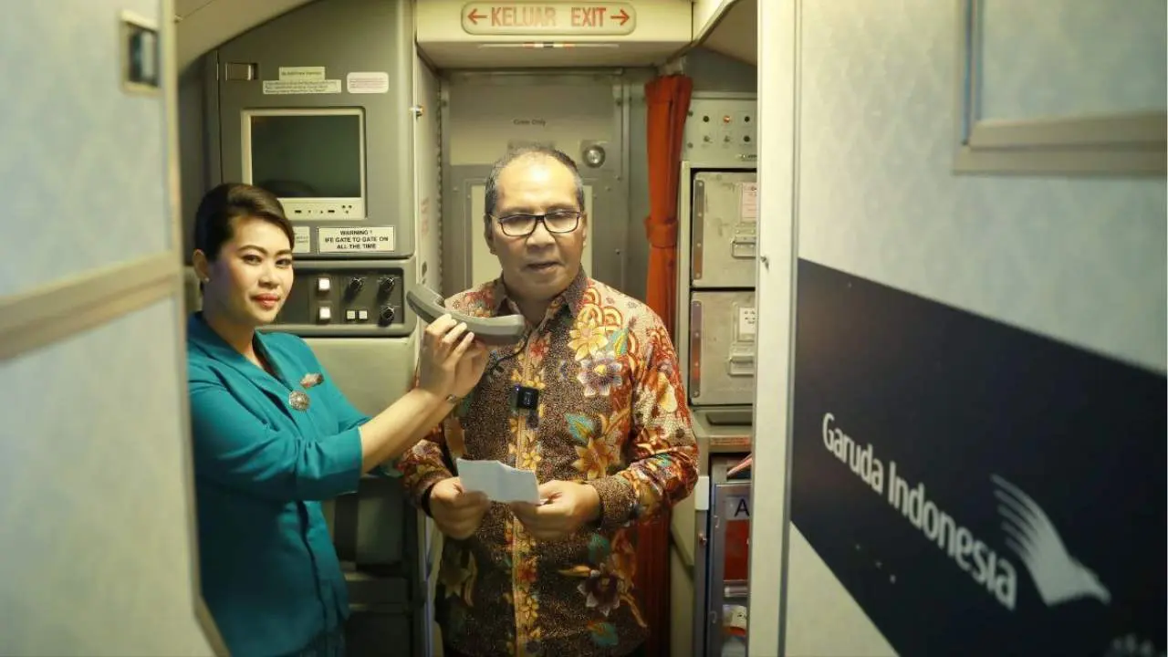 Walkot Danny Launching Headrest Cover Makassar Kota Makan Enak, Pisang Ijo Menu Perdana 2 Walkot Danny Launching Headrest Cover Makassar Kota Makan Enak, Pisang Ijo Menu Perdana