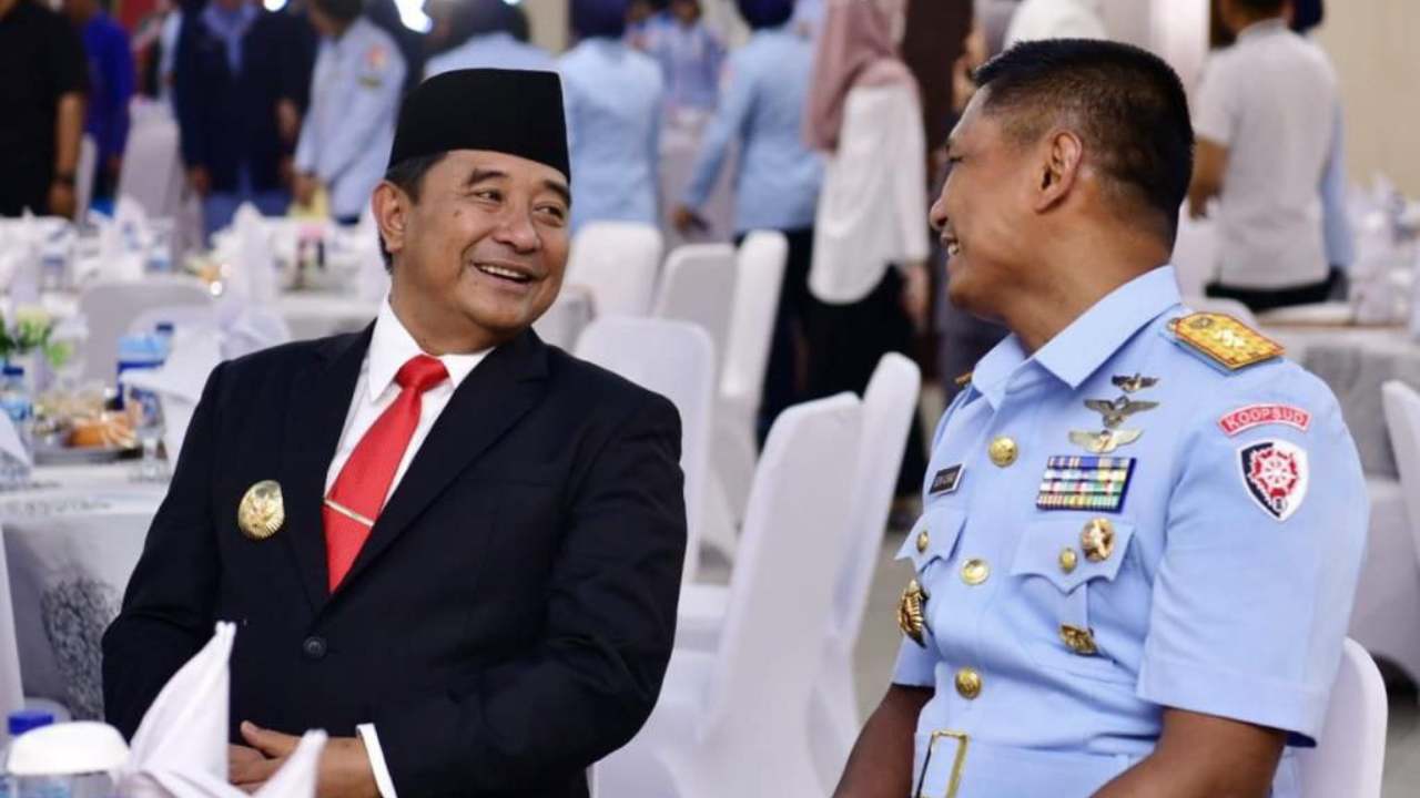 Sertijab Pangkoopsud II Bertepatan Haul Marsda Budhi Achmadi, Pj Gubernur Bahtiar Ucapkan Selamat Bertugas 3 Sertijab Pangkoopsud II Bertepatan Haul Marsda Budhi Achmadi, Pj Gubernur Bahtiar Ucapkan Selamat Bertugas