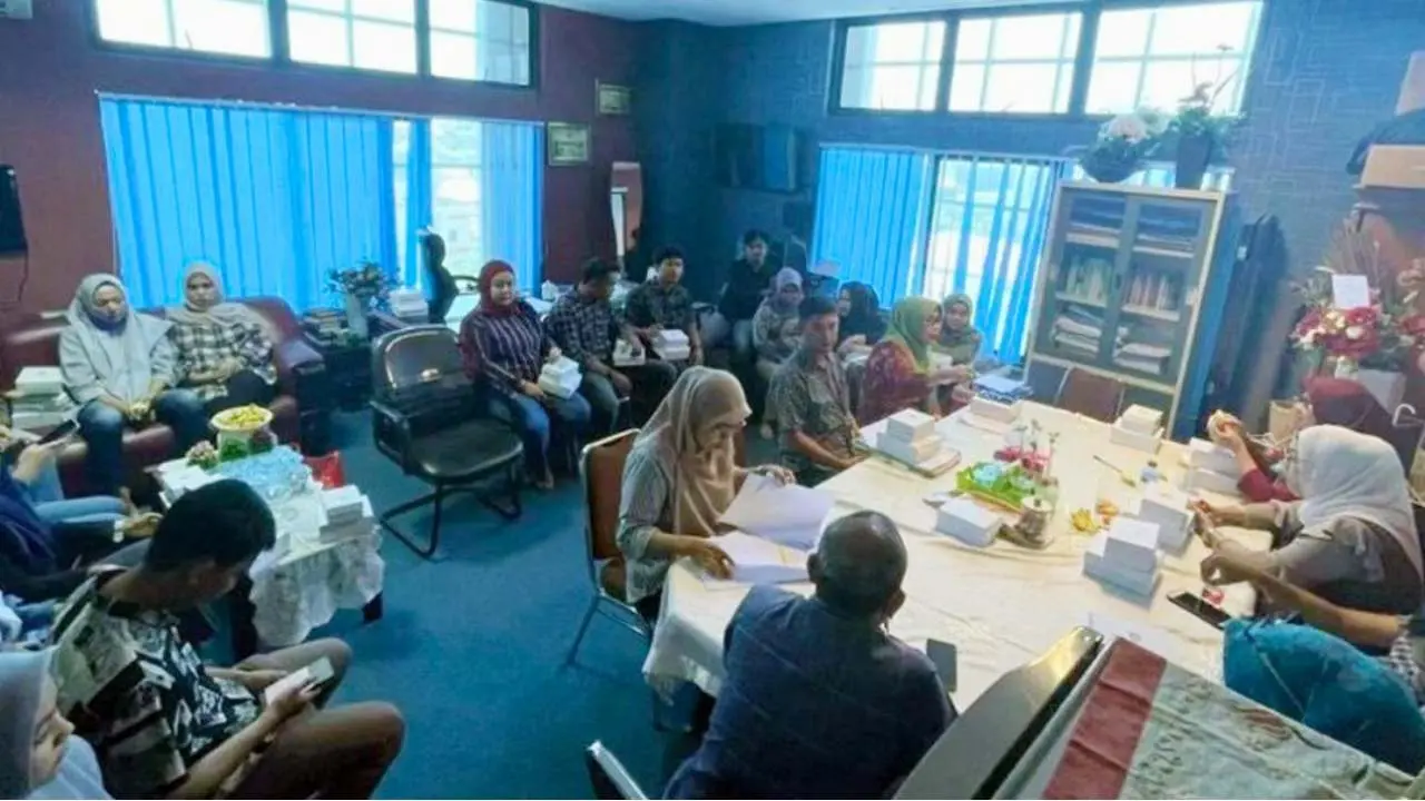 Kepala Dinas Pertanahan Kota Makassar Memimpin Langsung Rakor Internal 2 Kepala Dinas Pertanahan Kota Makassar Memimpin Langsung Rakor Internal
