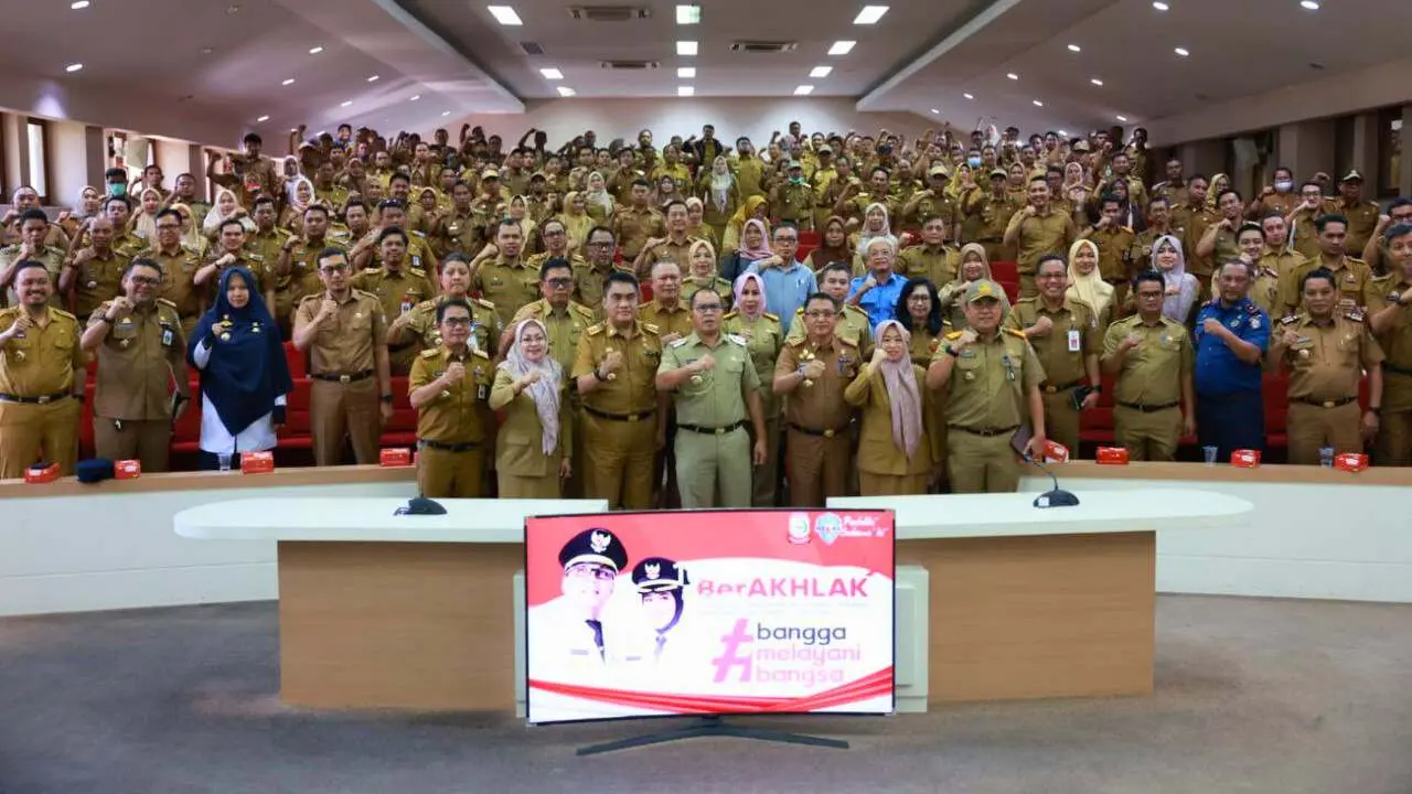 Pimpin Rakor Pemkot Makassar, Danny: ASN/Laskar Pelangi Rajin Akan Saya Promosi