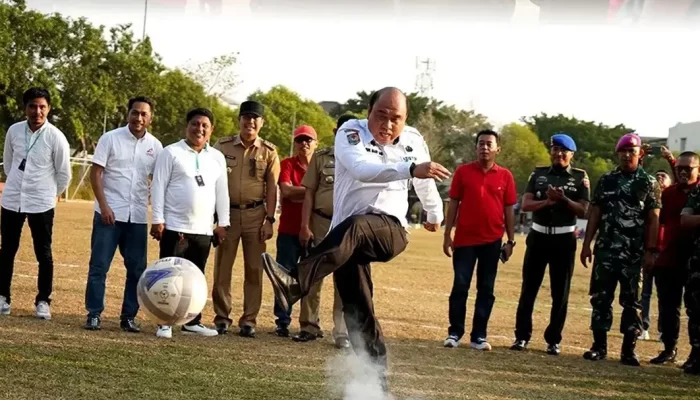 Camat Tamalate Dampingi Tim U-17nya dalam Pembukaan Soekarno Cup 2023