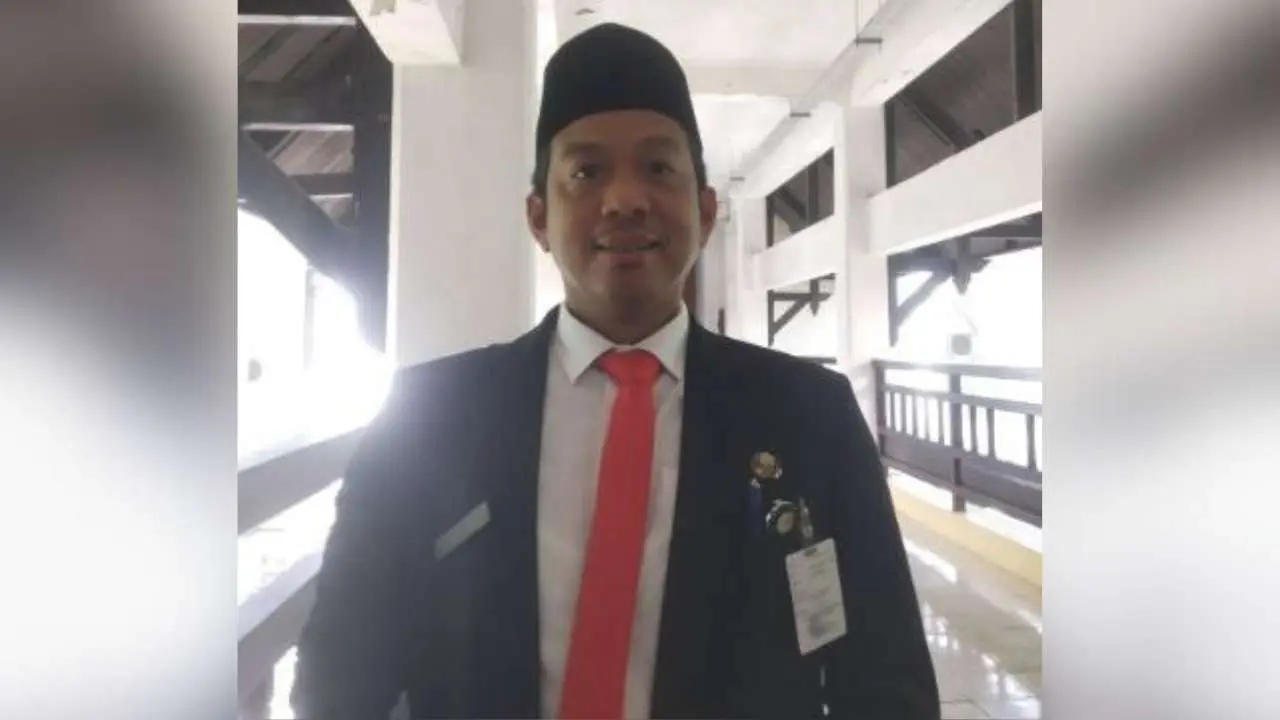 ESDM Sulsel Koordinasi Pertamina-Hiswana Migas Pastikan Stok BBM Aman Jelang Akhir Tahun 2 Kepala Dinas Energi dan Sumber Daya Mineral (ESDM) Sulsel, Andi Eka Prasetya