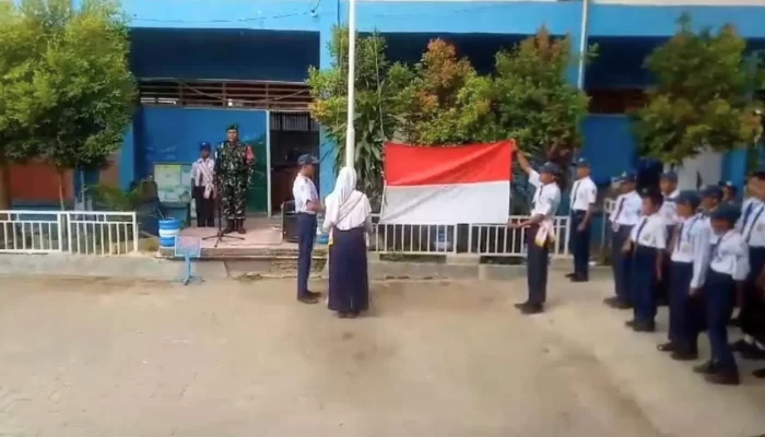 Batuud Ramil Makassar Bertindak Selaku Irup di SMPN 47