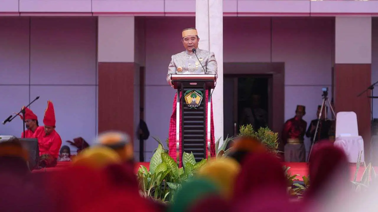 Hadiri HUT Gowa ke-703, Pj Gubernur Sulsel Puji Kemesraan Bupati - Wakil Bupati Gowa