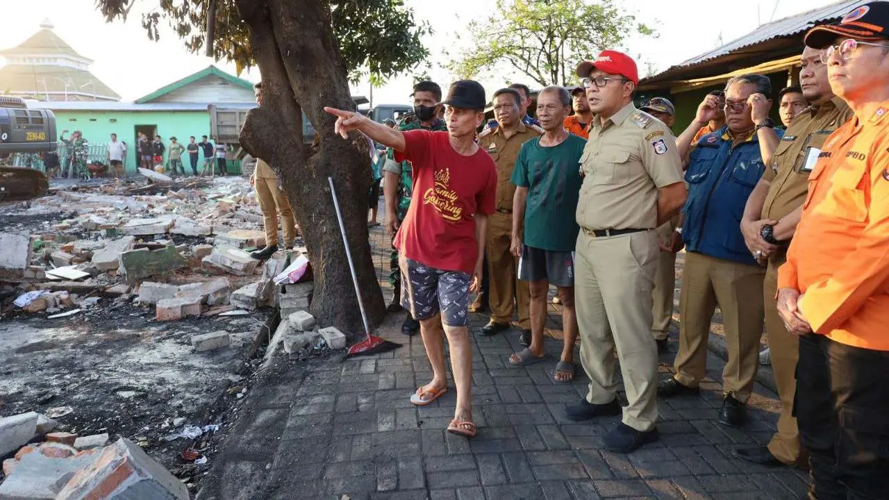 Danny Pomanto Minta PLN Punya Tanggung Jawab Sosial di Tengah Pemadaman & Bahaya Kebakaran