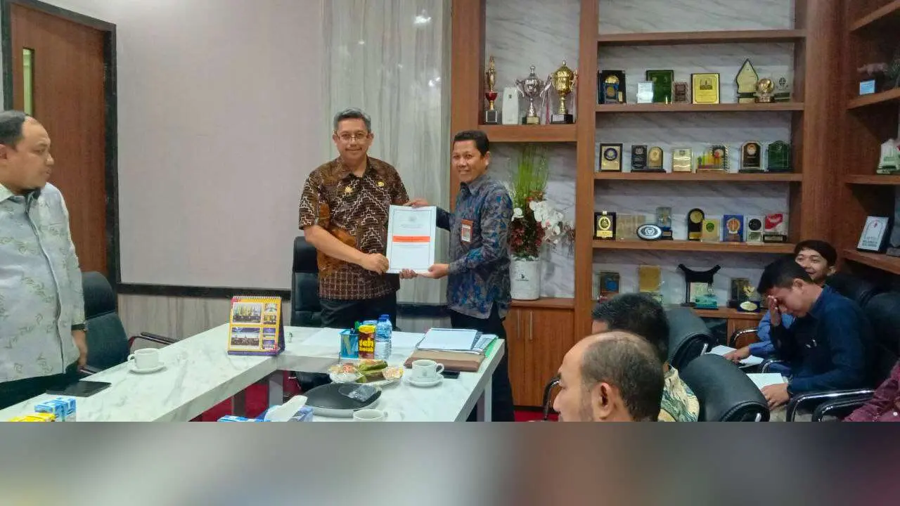 Terima Tim Pengawasan Kemenkeu, Pj Sekprov Sulsel Harap Selaraskan Data 2 Terima Tim Pengawasan Kemenkeu, Pj Sekprov Sulsel Harap Selaraskan Data