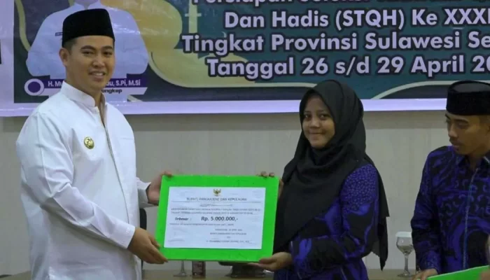 Bupati Pengkep Lepas Keberangkatan Kafilah STQH ke 33 Tingkat Provinsi Sulsel