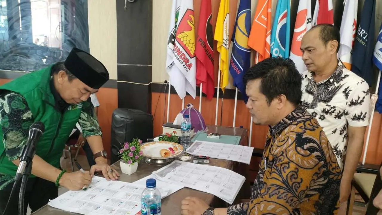 Jelang Penetapan DCT Besok, KPU Jeneponto Kumpulkan Pengurus Parpol 3 Jelang Penetapan DCT Besok, KPU Jeneponto Kumpulkan Pengurus Parpol