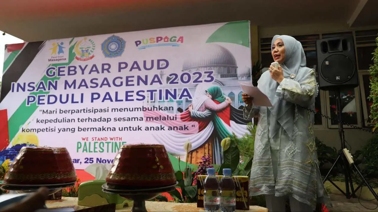 Hadiri Gebyar PAUD 2023, Pj Ketua TP PKK Sulsel Sofha Marwah Minta Nilai Kemanusiaan Ditanamkan Sejak Dini 2 Hadiri Gebyar PAUD 2023, Pj Ketua TP PKK Sulsel Sofha Marwah Minta Nilai Kemanusiaan Ditanamkan Sejak Dini