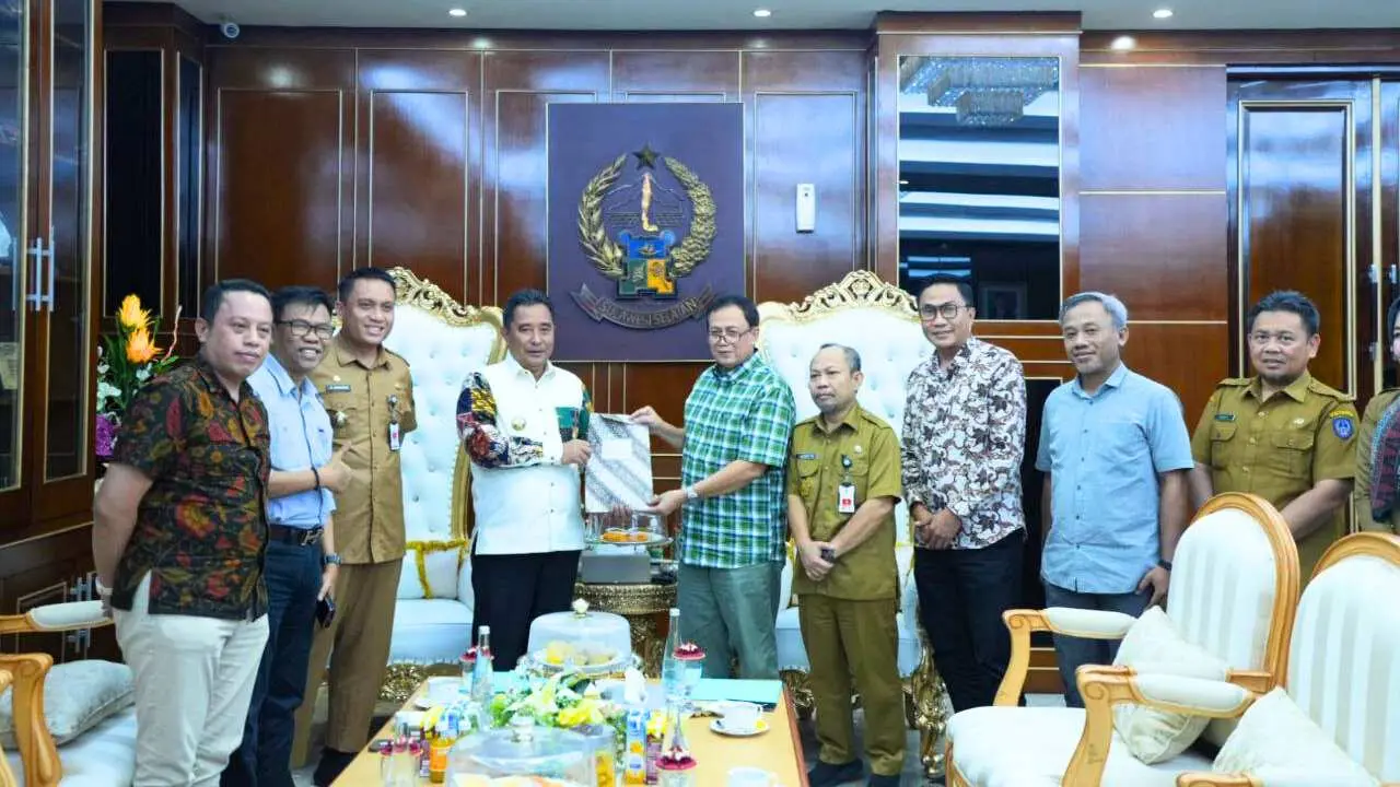 Timsel KI & KPID Sulsel Serahkan Hasil Seleksi Calon Komisioner ke Pj Gubernur Bahtiar